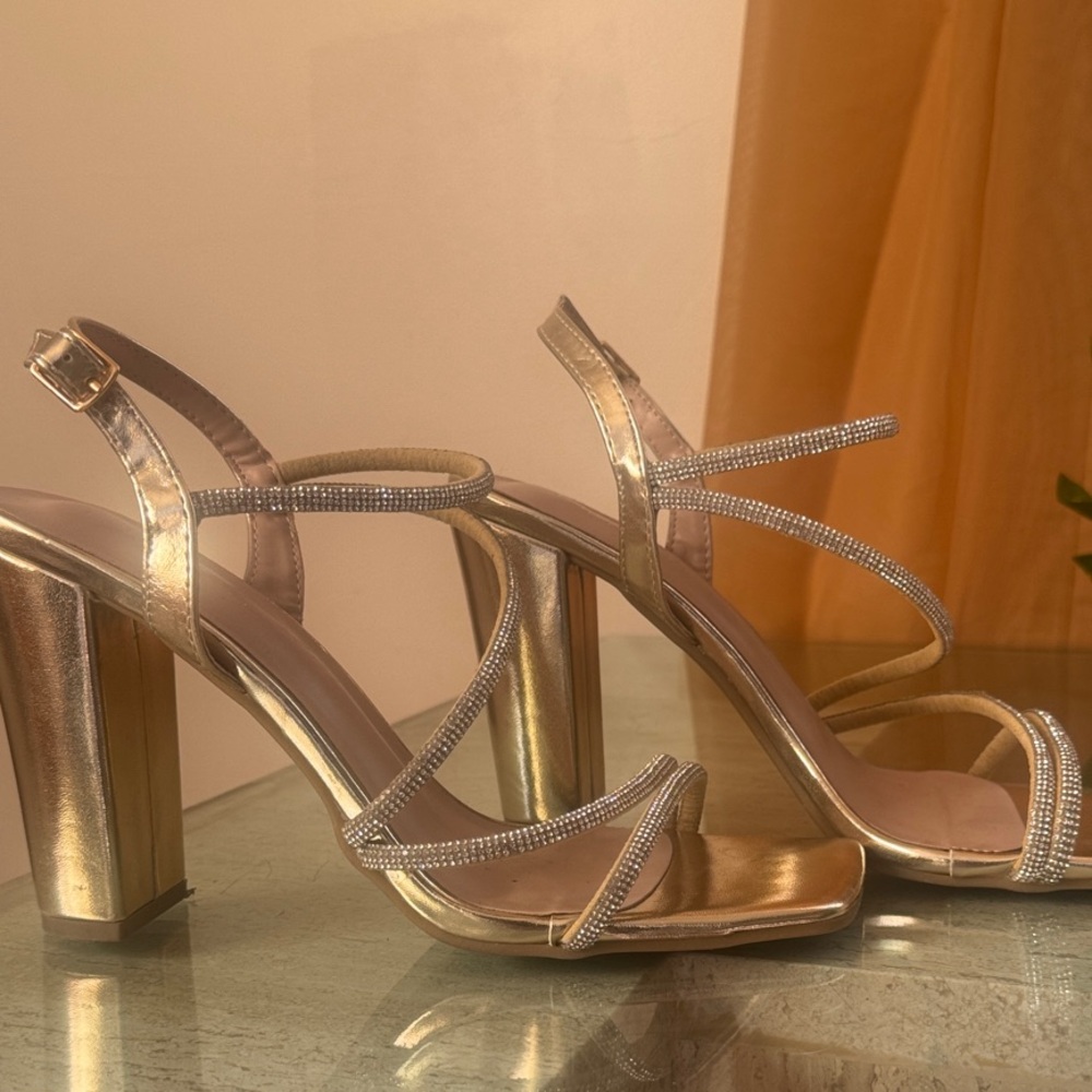 Top Moda Elegant Gold Strappy Heels